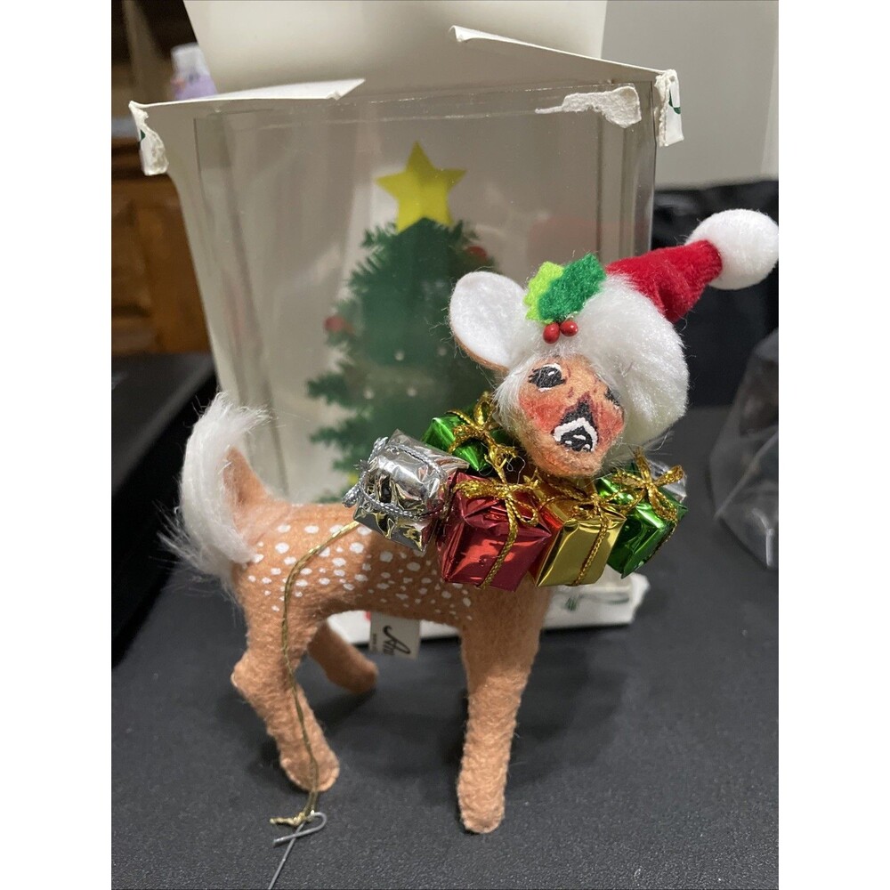 Rare Annalee 2009 Christmas Ornament 6” Santa Reindeer Fawn w/presents